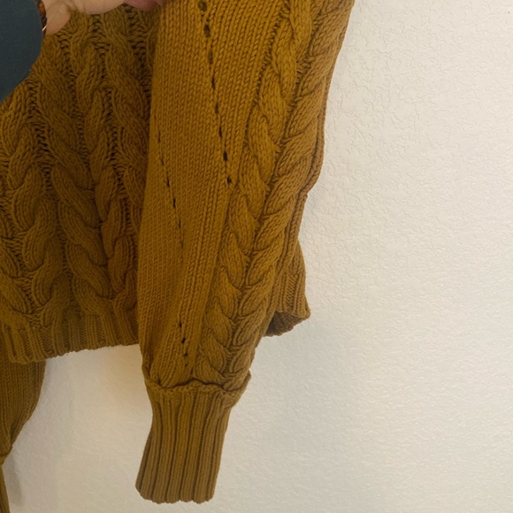 Free People Knit Cropped Pullover Sweater
Small - Picture 3 of 6